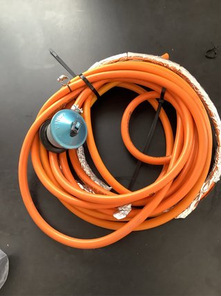 Tubo gas butano con regulador