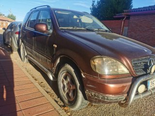 Mercedes-Benz Clase M 2005