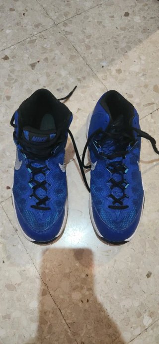 Zapatillas de Baloncesto Nike Azules y Blancas