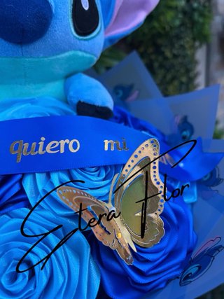 Ramo de rosas eternas Stitch-el regalo ideal