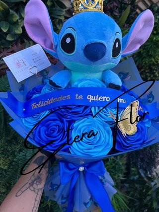 Ramo de rosas eternas Stitch-el regalo ideal