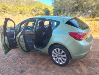 Opel Astra 2011