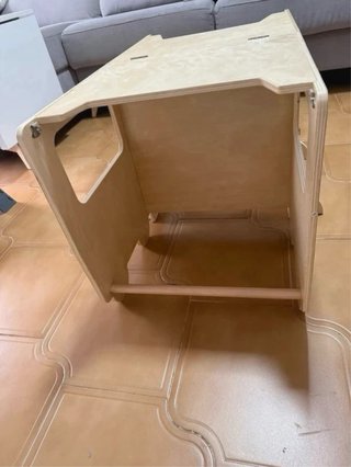 Torre de aprendizaje madera león
