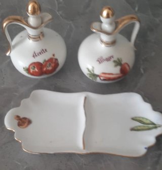 Vinajeras de porcelana decoradas Aceite y Vinagre