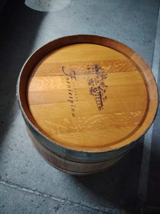 Cuba de vino de madera