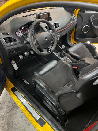 Renault Megane 3 rs trophy