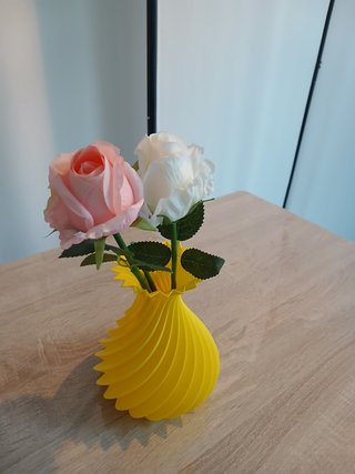 Vaso 3D Giallo Rosa