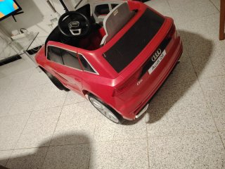 Coche de batería Audi Q8 Rojo