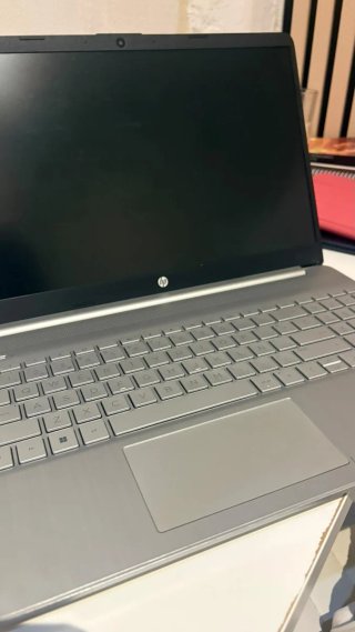 Portátil HP 15s-fq5133ns