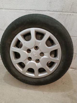 2 Llanta Hyundai 195/65 R15