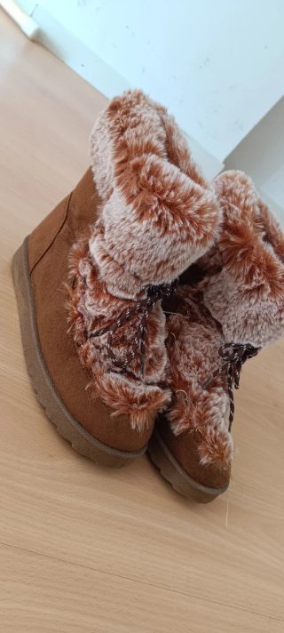 Botas Marrones con Pelo