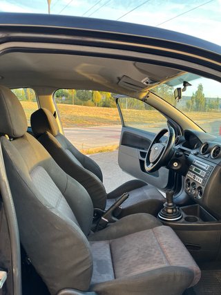 Ford Fiesta 1.6 TDCI ( 2006)
