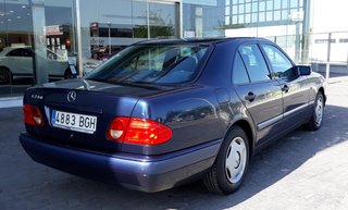 Mercedes-Benz Clase E 1999 - 240