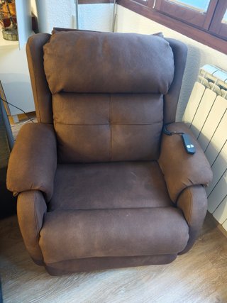 Sillón relax eléctrico levantapersonas – seminuevo