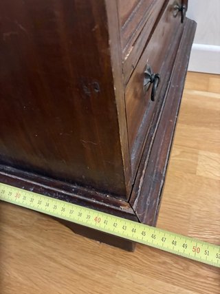 Cajonera antigua de madera