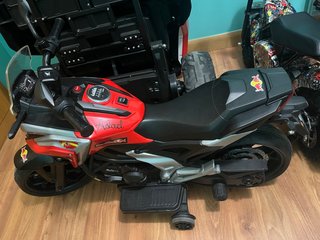 Moto Honda Deportiva Roja