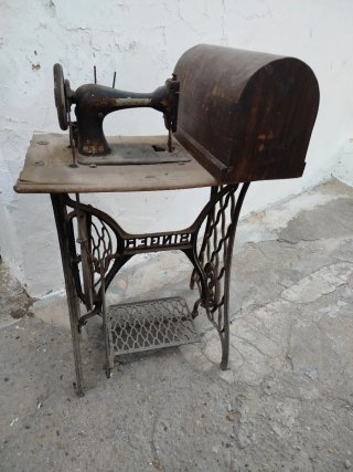 Máquina de coser antigua Singer