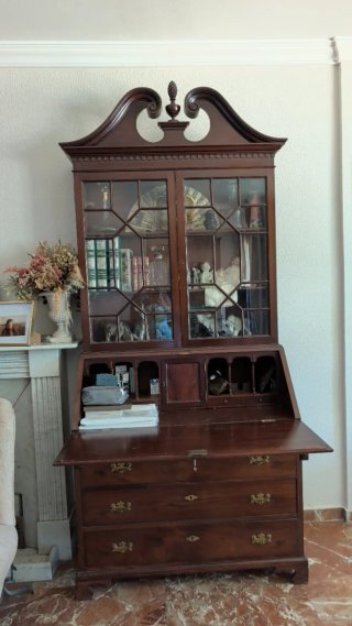 Bureau Secreter Inglés de Caoba
