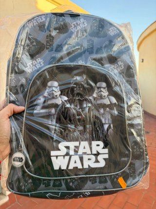 Mochila Escolar Avengers. Por separado