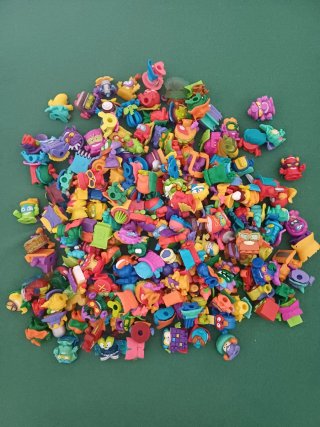 Lote 180 Figuras Superzings Varias Series