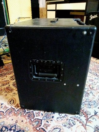 Amplificador Bajo Ampeg BA300 210