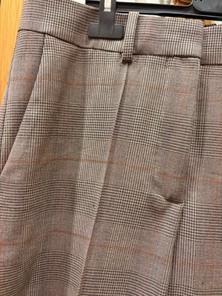 Pantalones de cuadros Mango marrones