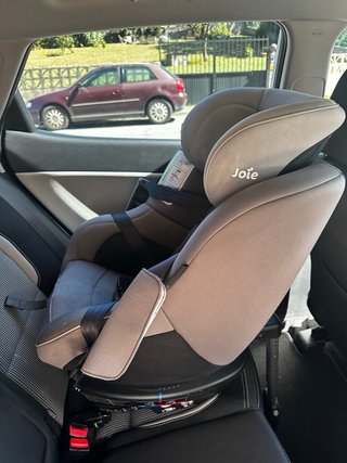 Silla coche Joie giratoria Se regalan reductores