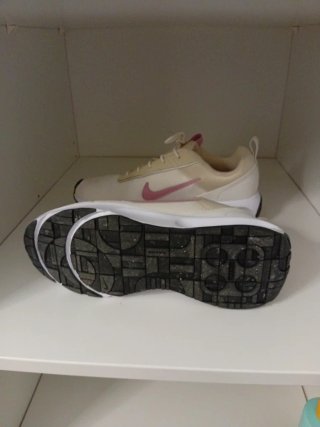 Zapatillas Nike Air Max Beige y Rosa una sola pues