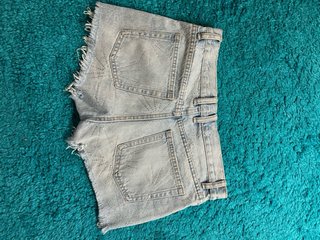 Shorts Vaqueros con Tachuelas Talla S /36