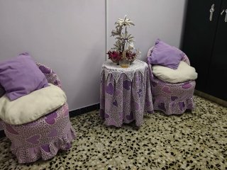 Conjunto de mesita y 2 sillones