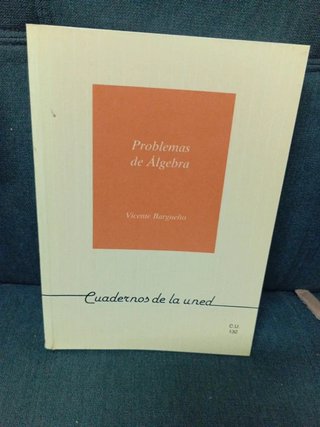 Libro vintage Problemas de Álgebra Universitaria