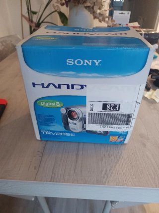 Sony Handycam Digital 8 TRV265E