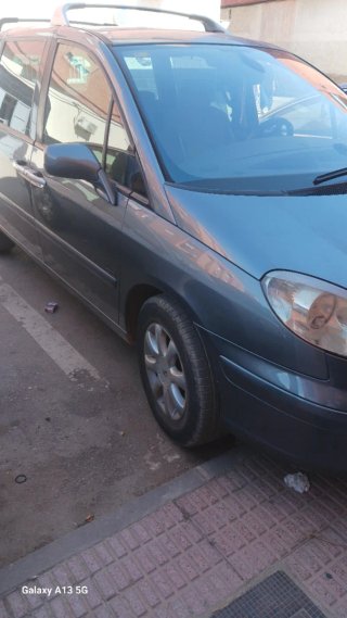 Peugeot 807 2015