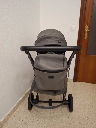 Carro de Bebé Gris y Negro