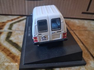 Lote 2 Miniaturas Citroën Jumper y C15