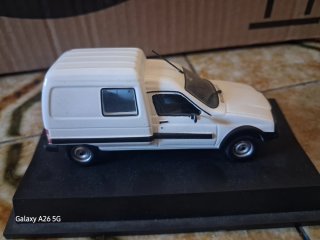 Lote 2 Miniaturas Citroën Jumper y C15