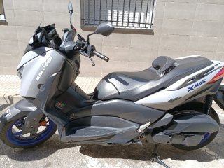 Yamaha XMAX 125