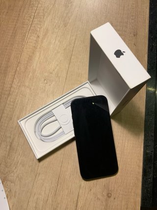 iPhone 16 Pro 256GB Negro + AirPods Pro