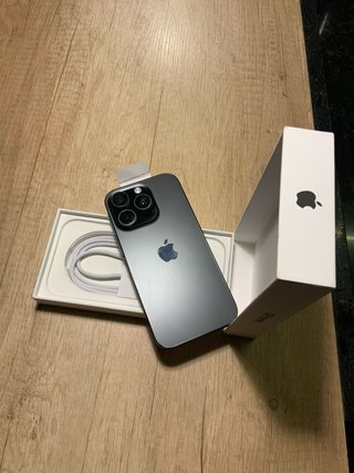 iPhone 16 Pro 256GB Negro + AirPods Pro