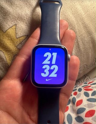 Apple Watch Series 4 Nike+ 44mm Plata