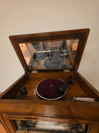 Radio Tocadiscos Años 30