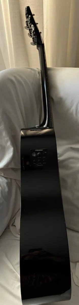 Guitarra Electroacústica Fender Negra