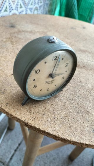 Despertador Analógico Micro 57