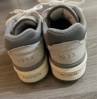 Zapatillas Lacoste Beige y Gris