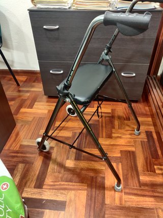 Andador Ortopedia con asiento