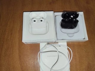 Lote de 2 Auriculares Bluetooth Apple AirPods.
