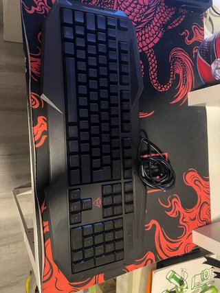 Teclado y Ratón Gaming con Iluminación