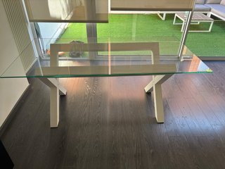 Mesa de Comedor de Cristal y Madera