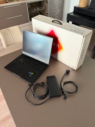 Portátil HP OMEN Transcend 16