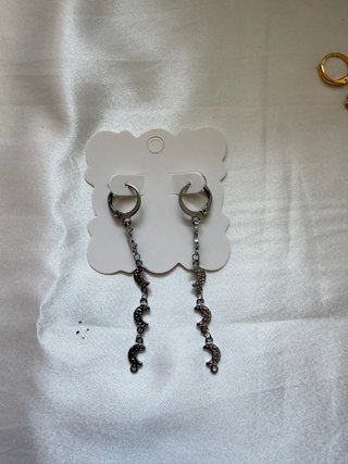 Pendientes Largos con Lunas